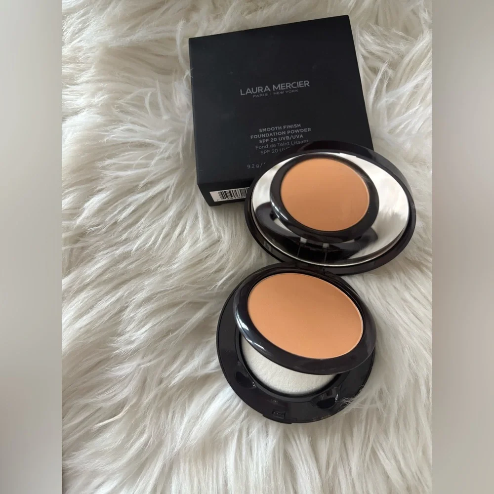 Laura Mercier Foundation Powder - Warm Tan